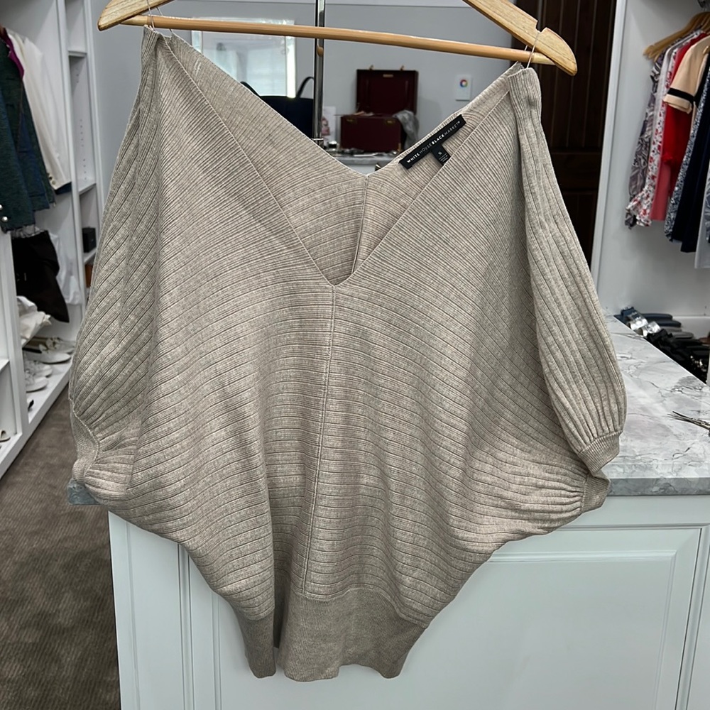 Elegant stretch light weight sweater